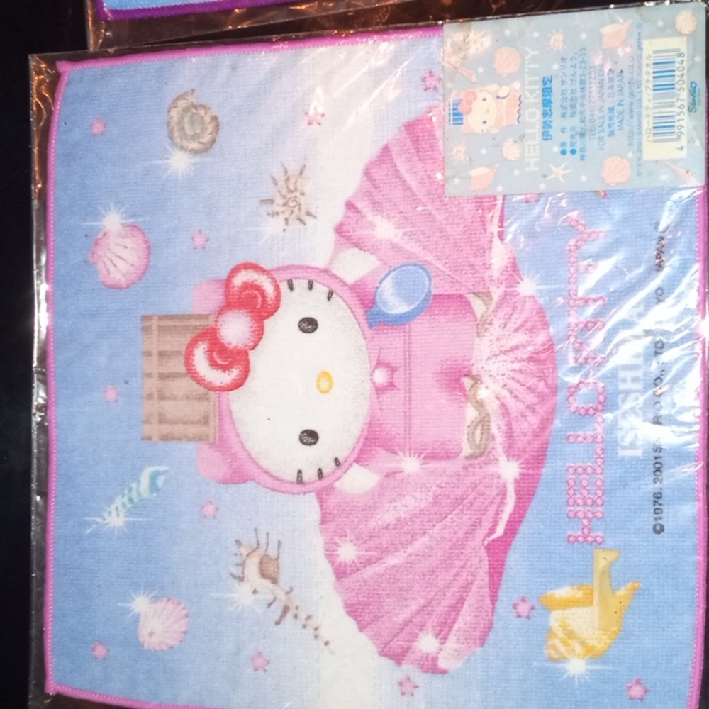 Hello Kitty mini microfiber towel